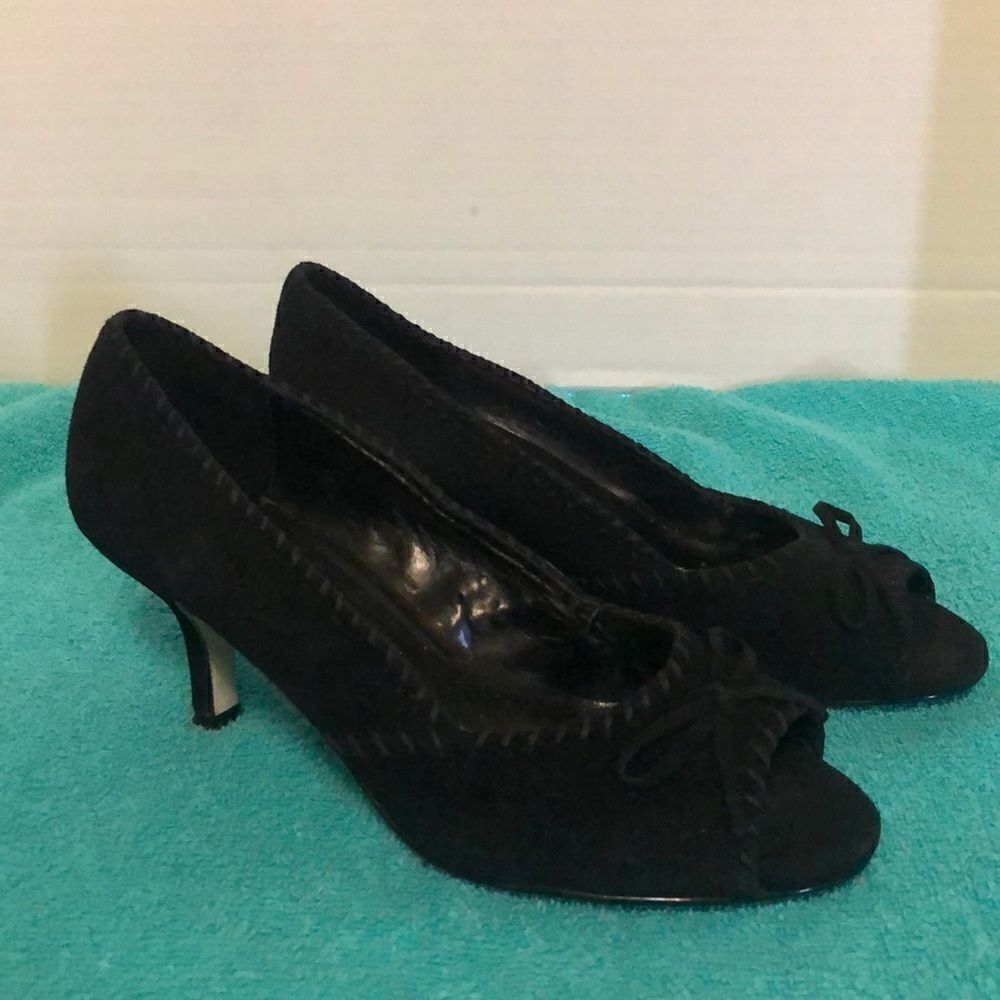 Bella-Vita Leather Suede Heels 